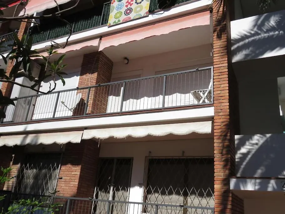 Coqueto Alojamiento Con Banera De Hidromasaje Apartamento Tarragona